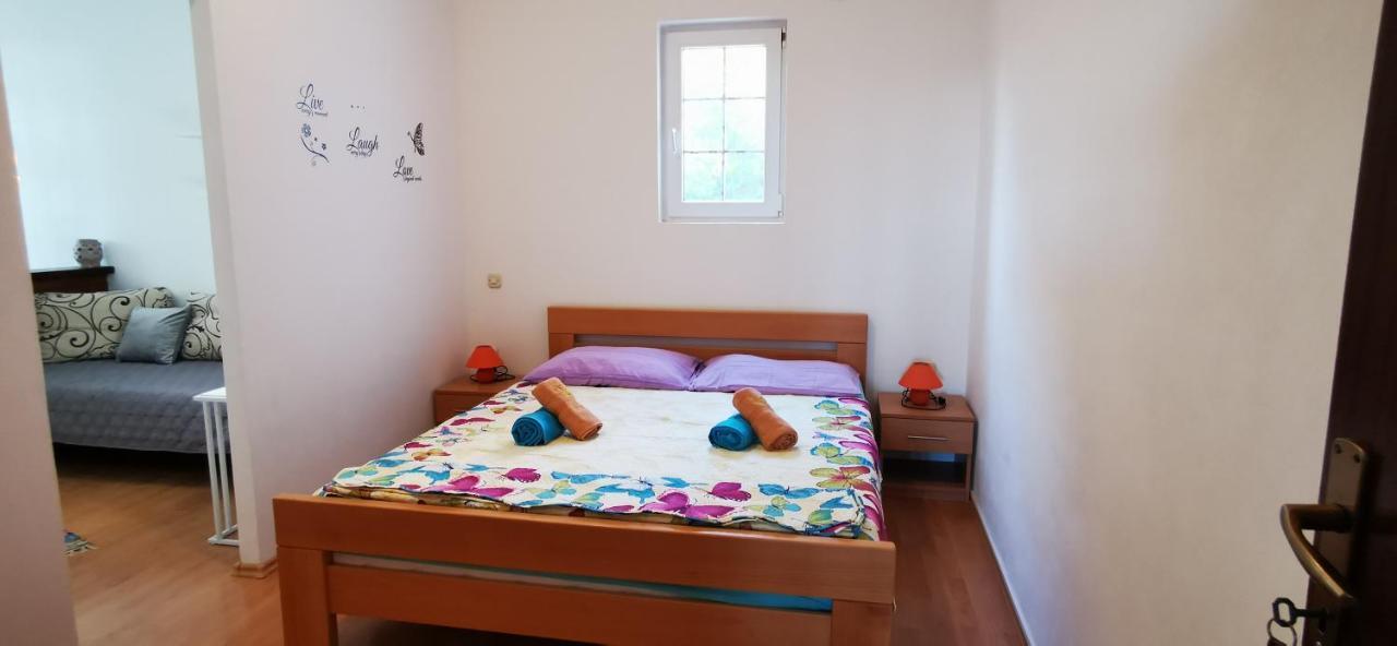 Apartmani Marija Kolan Kültér fotó