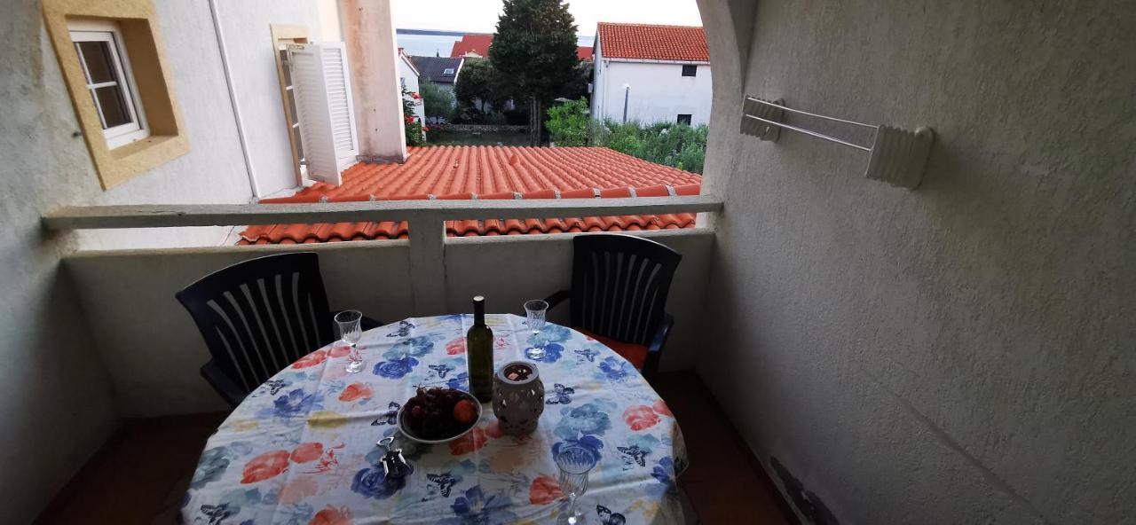Apartmani Marija Kolan Kültér fotó